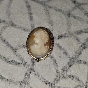 Vintage AMCO Cameo Brooch Pendant Carved Shell Victorian Lady 14k Gold Filled GF